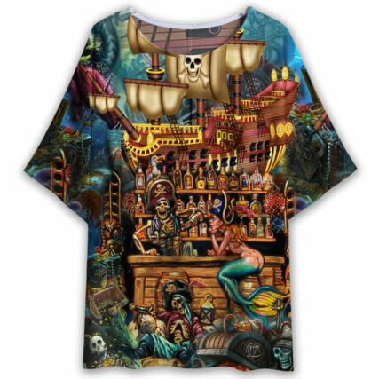 Skull Pirate Treasure Night On The Sea - Women's T-shirt With Bat Sleeve - Owl Ohh - Owl Ohh
