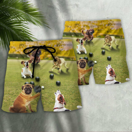 Lawn Bowling Dog Play In Yard - Beach Short - Owl Ohh - Owl Ohh