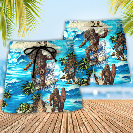 Star Wars Chewbacca Surfing - Beach Short