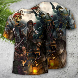 Skull Fantasy Ghost Caribbean Pirate - Round Neck T-shirt - Owl Ohh - Owl Ohh