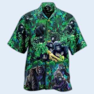 Gorilla Animals Family Of Gorillas In The Jungle Together - Hawaiian Shirt - Owl Ohh - Owl Ohh