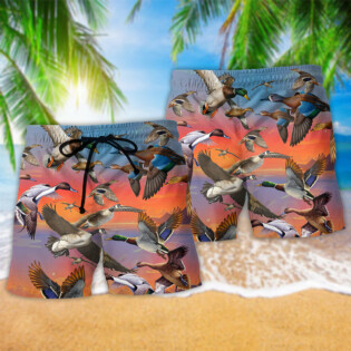 Duck The Soul Ducks Is In The Sunset - Beach Short - Owl Ohh - Owl Ohh