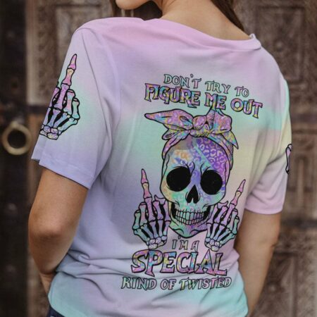 DON'T TRY TO FIGURE ME OUT LEOPARD HOLO SKULL ALL OVER PRINT - TLTR0612222